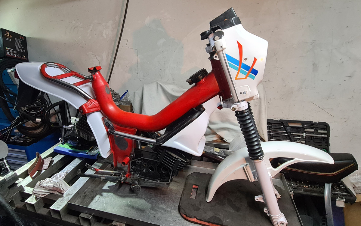 Ganasce Freno Ferodo Per Malaguti Fifty Top 50 | Posteriori Tamburo | Modello 1985 | Ricambio Originale